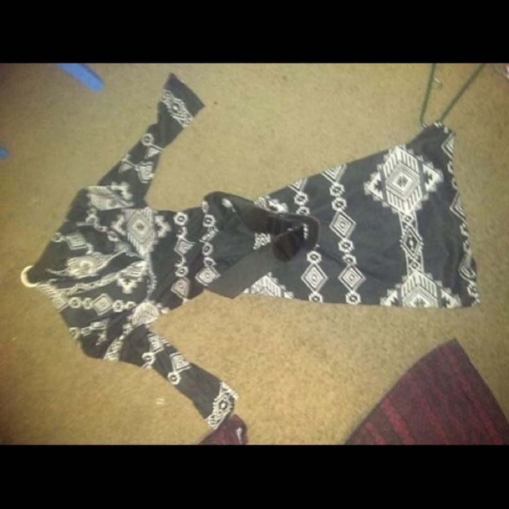 Brand new cute dress with belt!